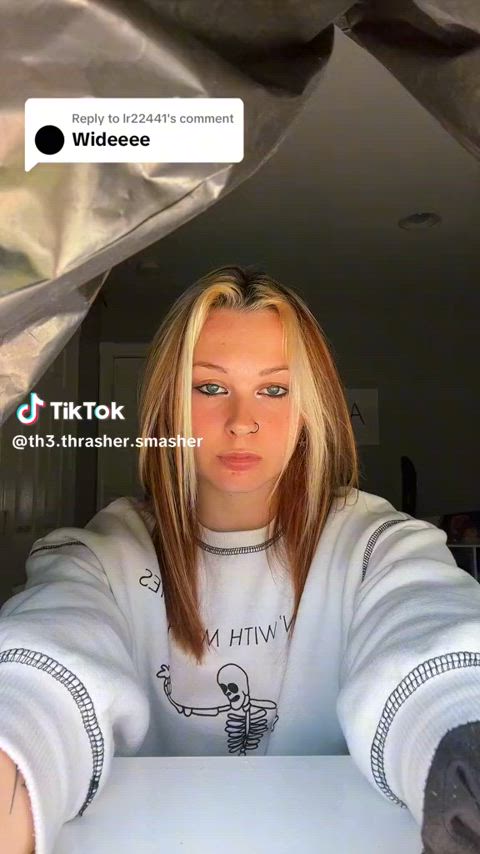 long tongue tongue tongue fetish clip