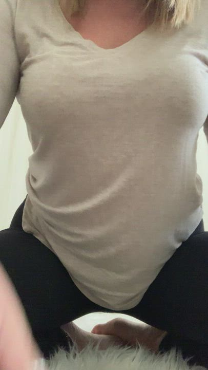 Big Tits Bouncing Tits Natural Tits clip