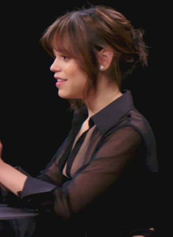 actress brunette celebrity natural tits nipslip small tits clip