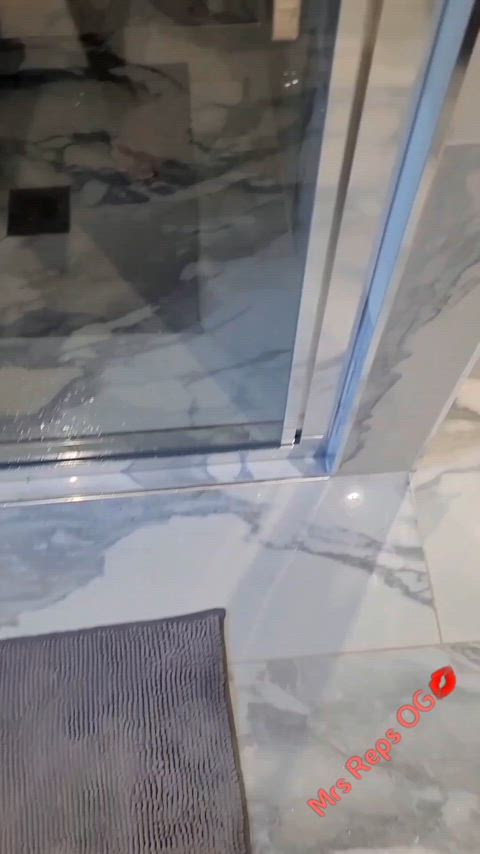 A happy surprise for my neighbour