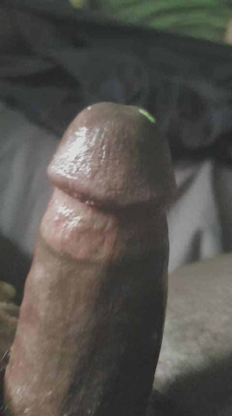 23 M. Who interested in a lil Vers action?ππ€€