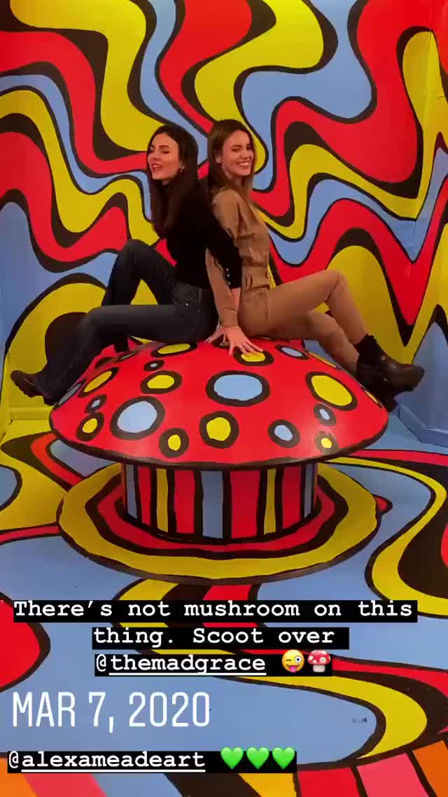 victoriajustice-story-2269260212