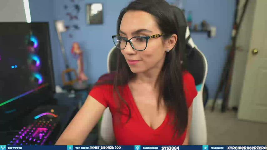Big Tits Cleavage Smile clip