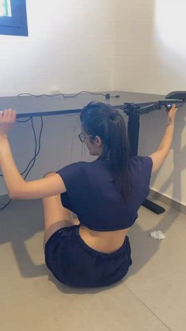 Brunette Dancing Glasses clip
