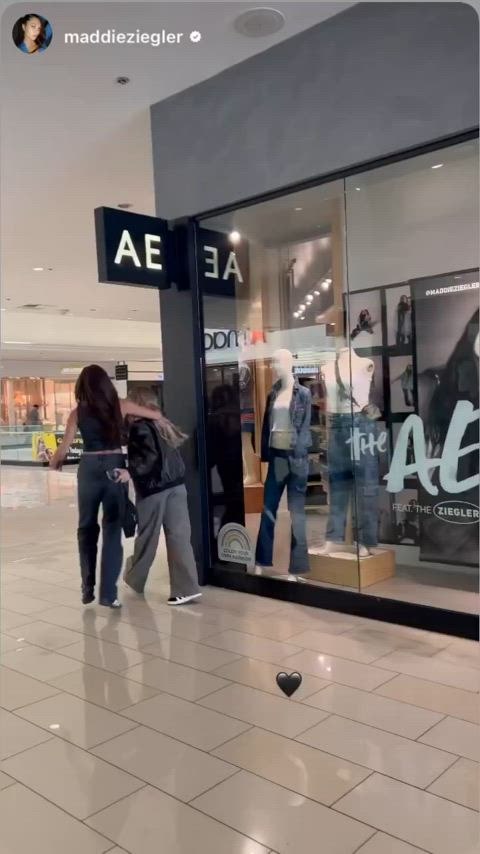 Maddie and Mackenzie promo for AE