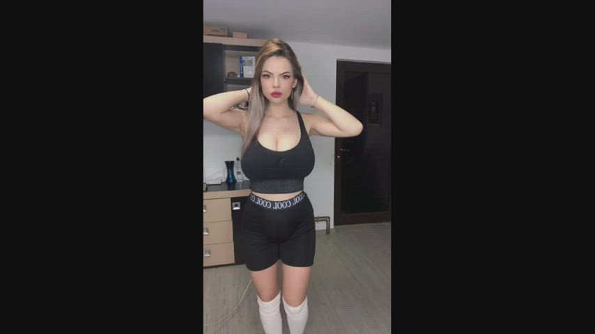 big tits boobs busty dancing tease teen tiktok clip