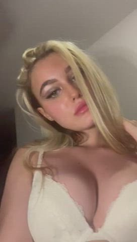 Heyyy, notice me first