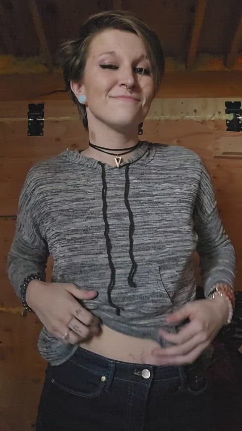 short-hair-chicks clip