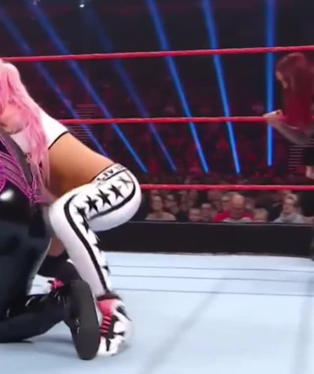 Wrestling clip