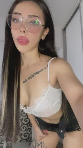 I don't just look like a slutπ€ͺ
