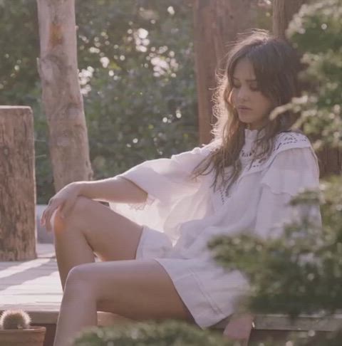 brunette jessica alba sexy clip