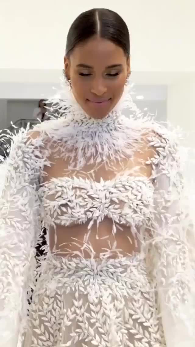 Cindy Bruna thefappeningblog.com