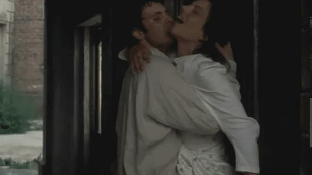Celebrity Elizabeth Hurley Fucking Machine clip