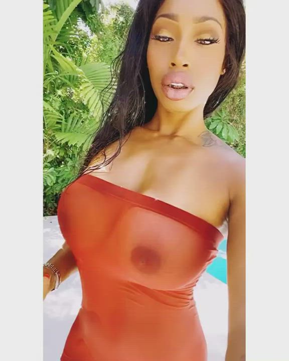 Ebony clip