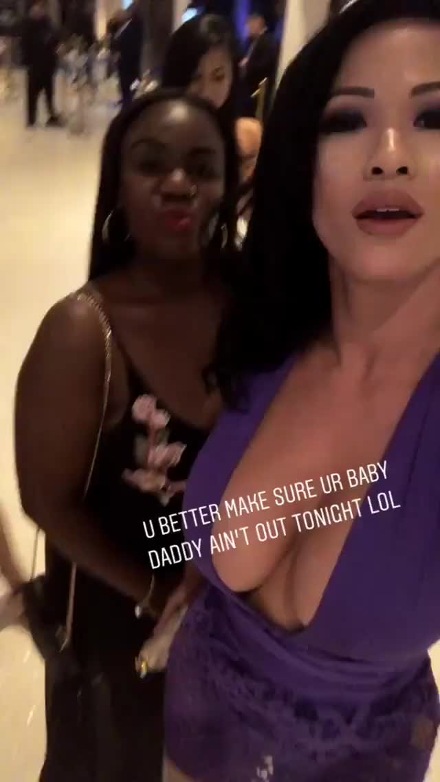 Candice Patton clip