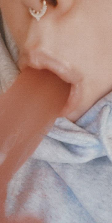 Dildo Lips Sucking clip