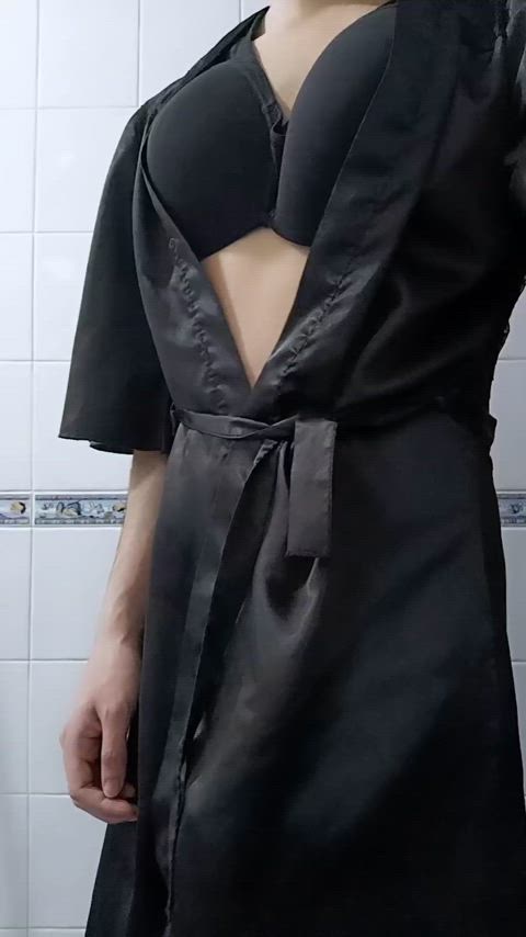 π§ππ«£ Should I wear more lingerie?