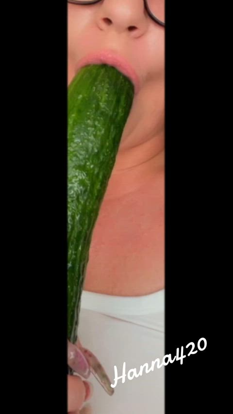 bbw cucumber food fetish lips spit sucking tits thick clip