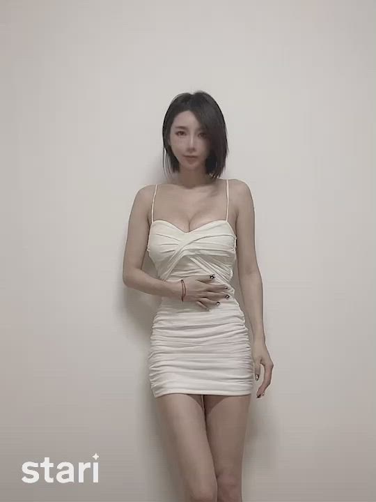 Asian Korean Model clip