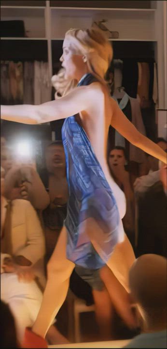 Ass Loop Nude clip
