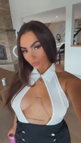braless cute thick clip