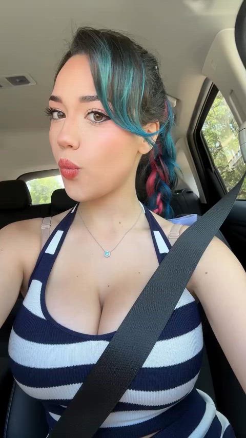big tits brunette cleavage non-nude tiktok tits tik-tok clip