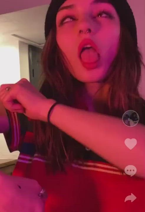 Ahegao Jiggling TikTok clip