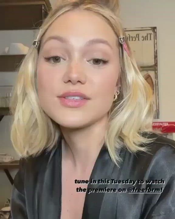 American Blonde Petite clip