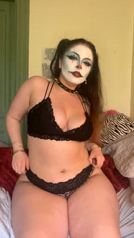chubby feedee goth clip