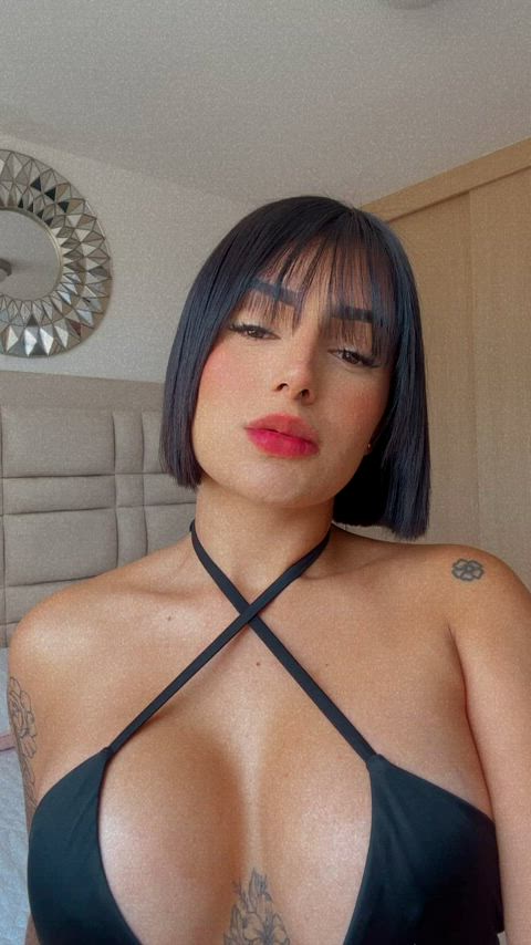 amateur big tits boobs bouncing tits onlyfans pornstar public clip