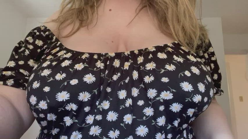 This dress is a little revealing π