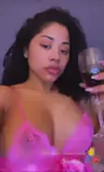 Babe Cardi B Sister clip