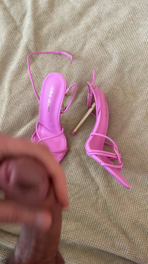 cum cumshot heels high heels male masturbation masturbating pink high-heels clip