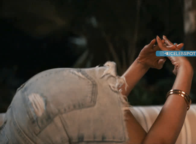 Desi Indian Sideboob clip
