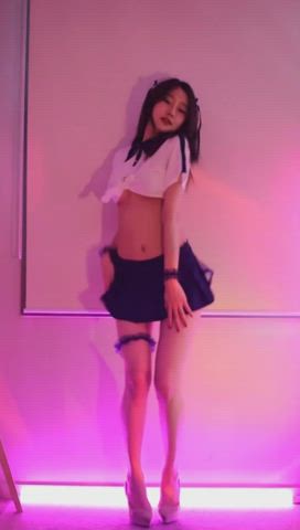 dancing korean solo clip