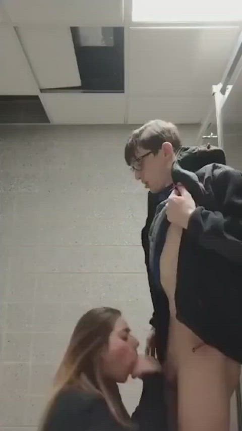 blowjob premature ejaculation quickie schoolgirl toilet clip