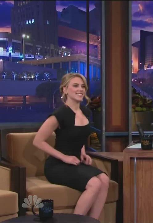 Scarlett Johansson clip