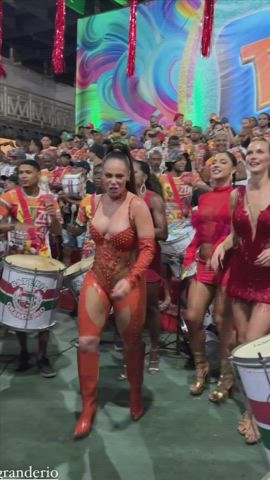 brazilian celebrity cleavage dancing latex milf thick clip
