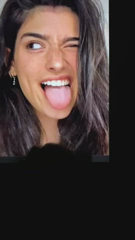 Dixie D'Amelio cum tribute