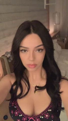 18 years old amateur cute dancing onlyfans teen tiktok tits clip