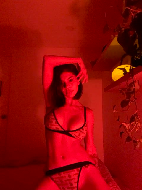 babe bikini grinding petite short hair tease teasing bikinis short-hair-chicks clip