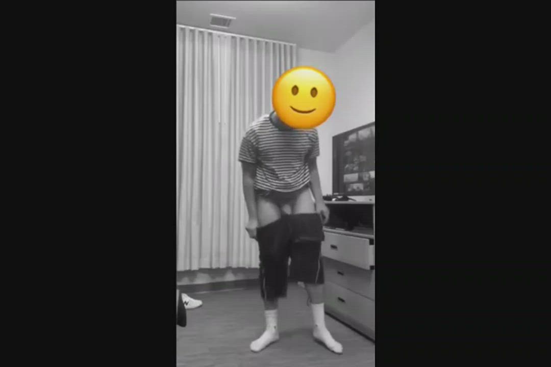 Amateur Big Dick Exhibitionist Monster Cock clip