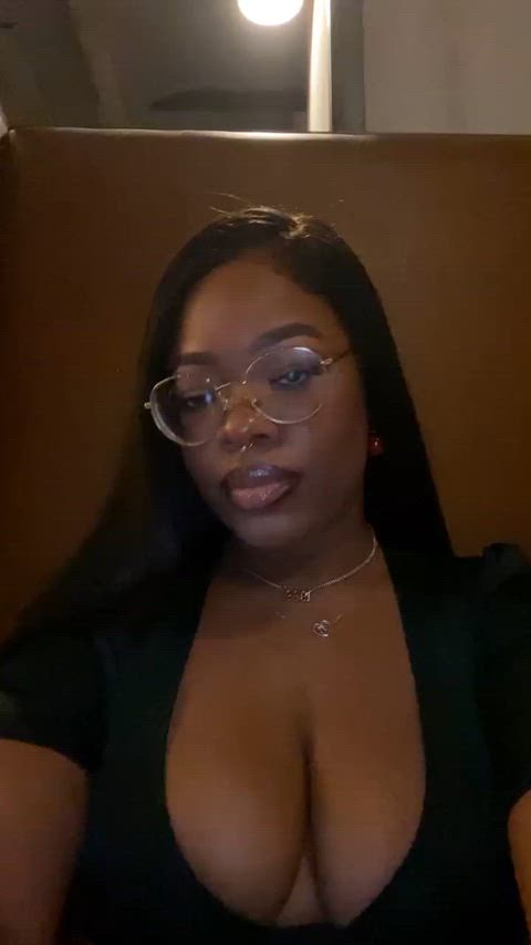 big tits ebony lips lipstick fetish clip
