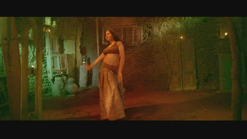 dancing indian saree clip