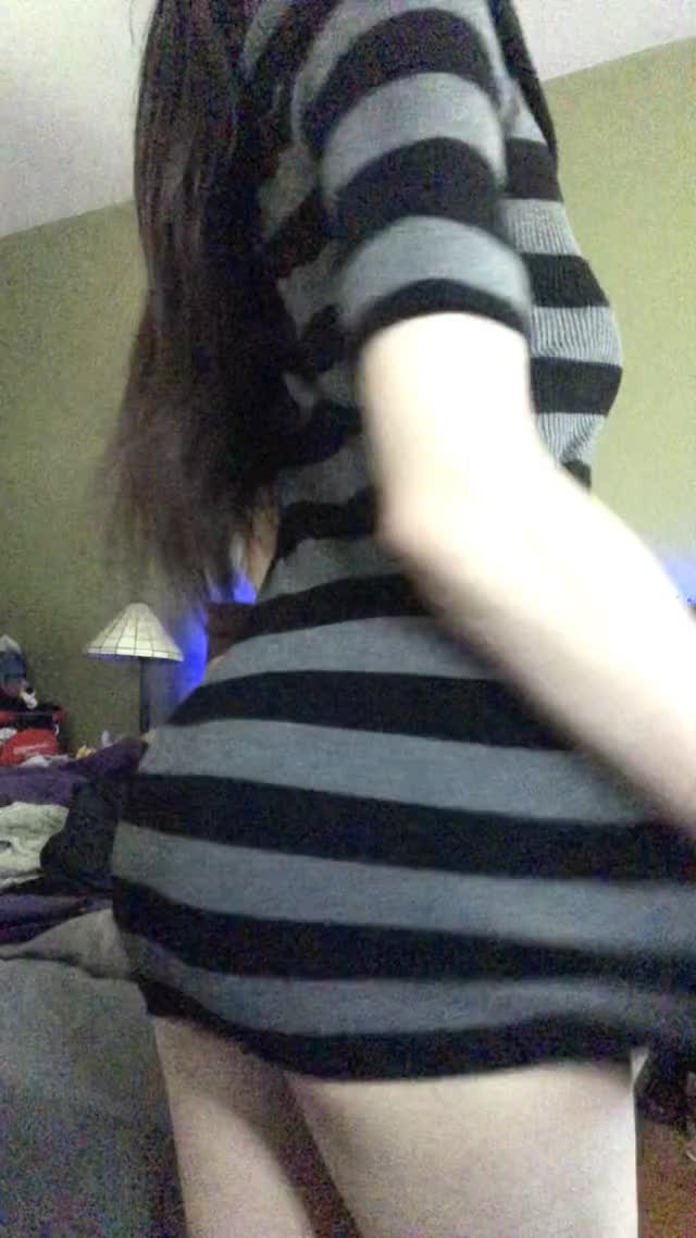 more butt dropping ⚪️