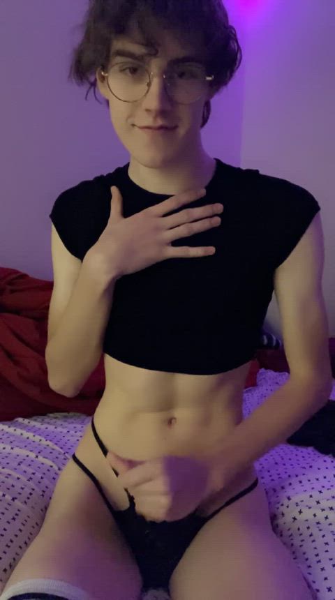 Does this thong look cute on me π
