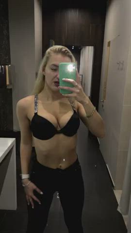will you take a selfie with me [F]