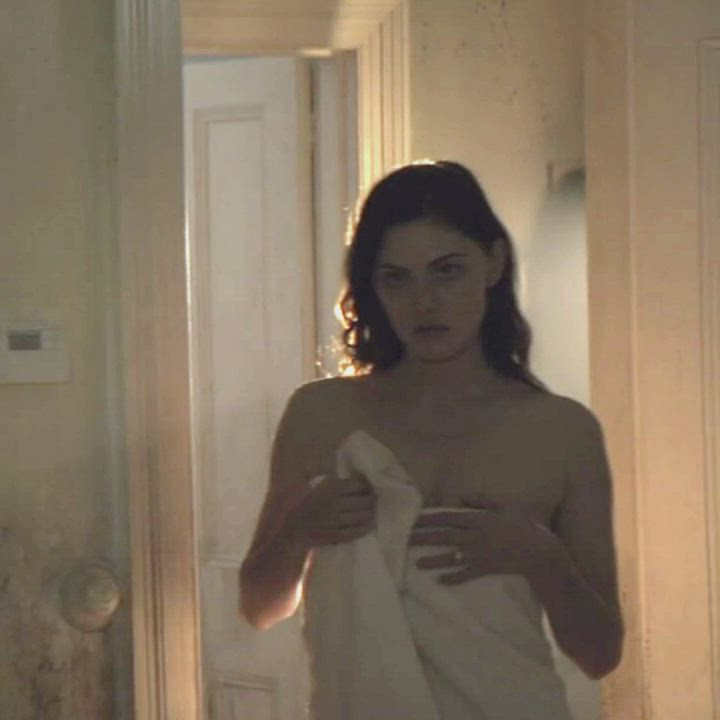 Phoebe Tonkin's beautiful tits