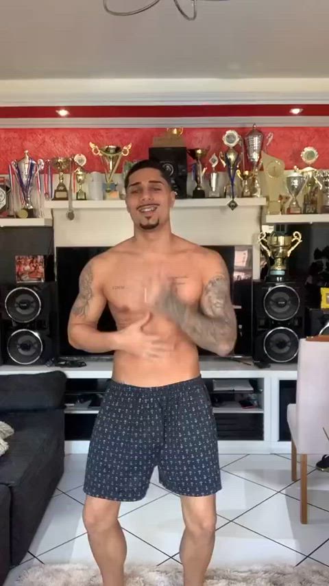 amateur bulge dancing homemade latino solo underwear bulging freeballing clip