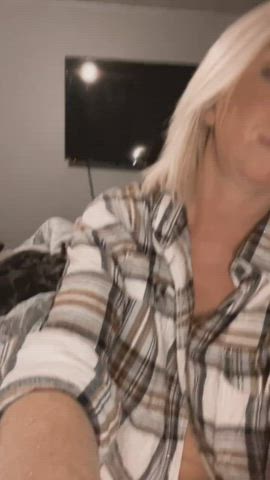 amateur flashing nsfw clip